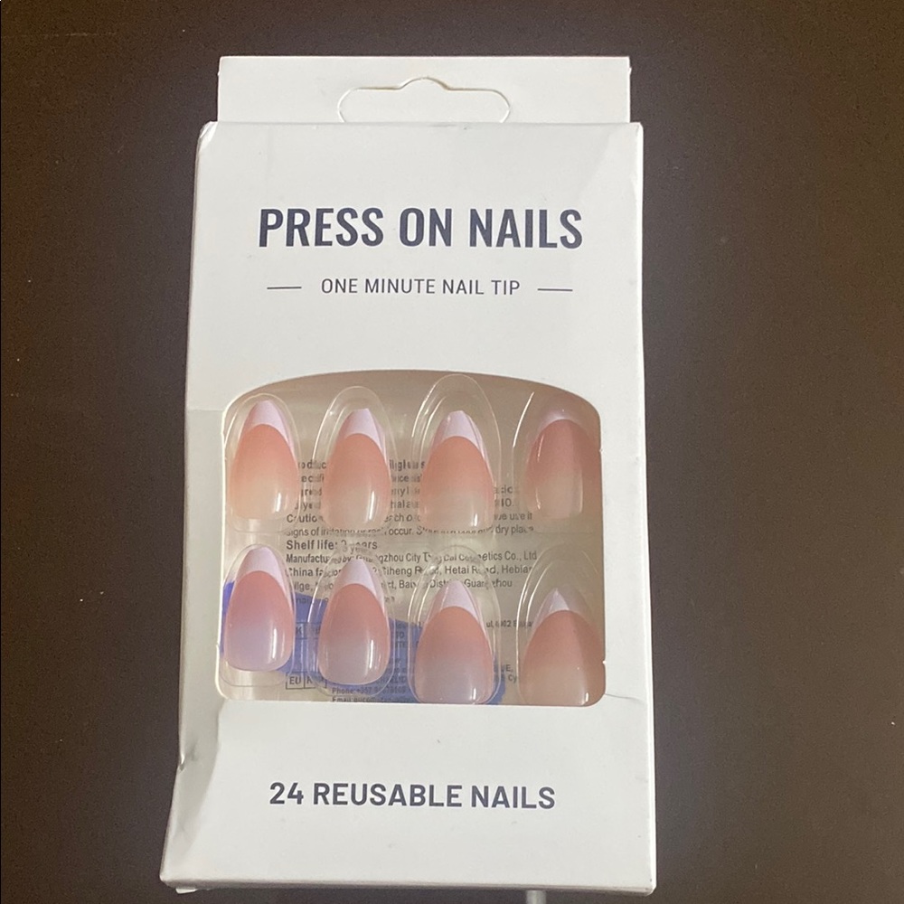 Reusable Press On Nails - Pink